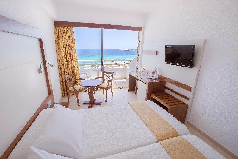 Hotel Biniamar กาลามิยอร์ ภายนอก รูปภาพ
